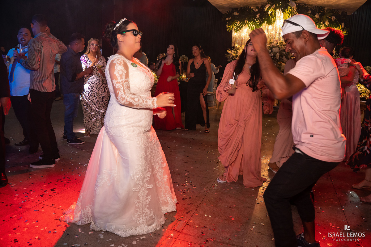 recepção do casamento em pitangui no buffet teixeira