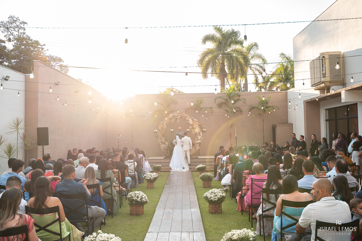 Fotografia de casamento no espaço Golden em ascensão 