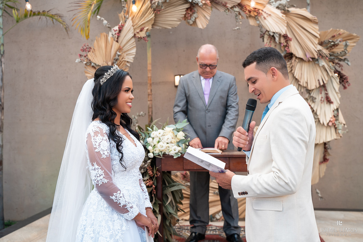 Fotografia de casamento no espaço Golden em ascensão 