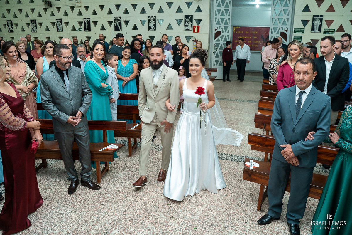 casamento foto Igreja Sagrado coração de Jesus na cidade de Itauna fotografo Israel Lemos 