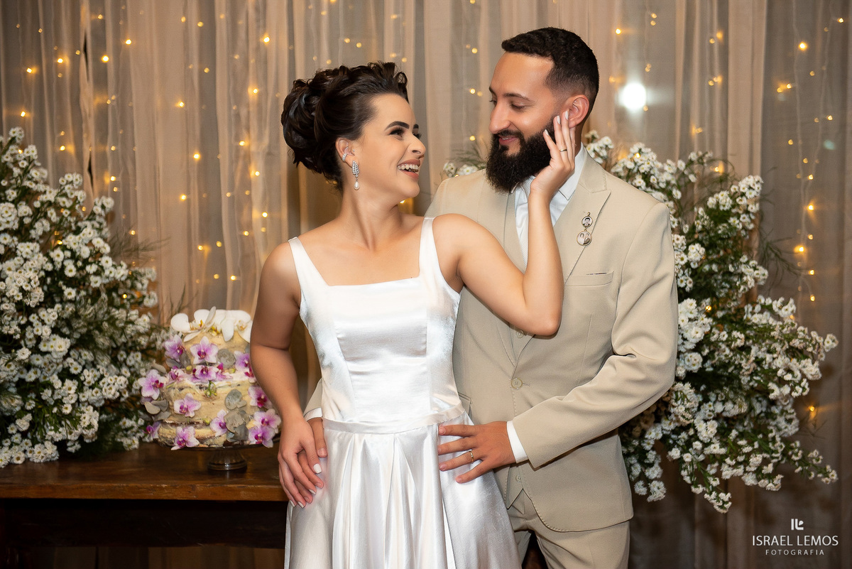 fotos no casal no bolo em itauna