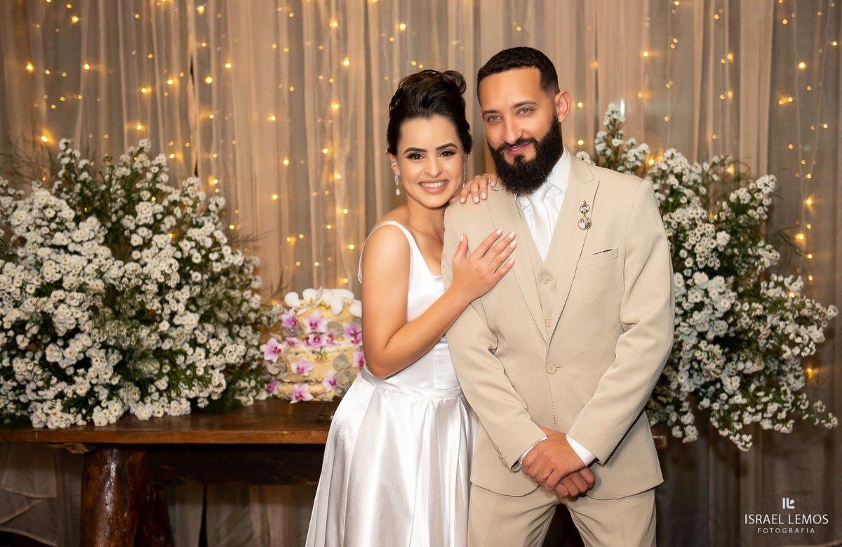 fotos no casal no bolo em itauna