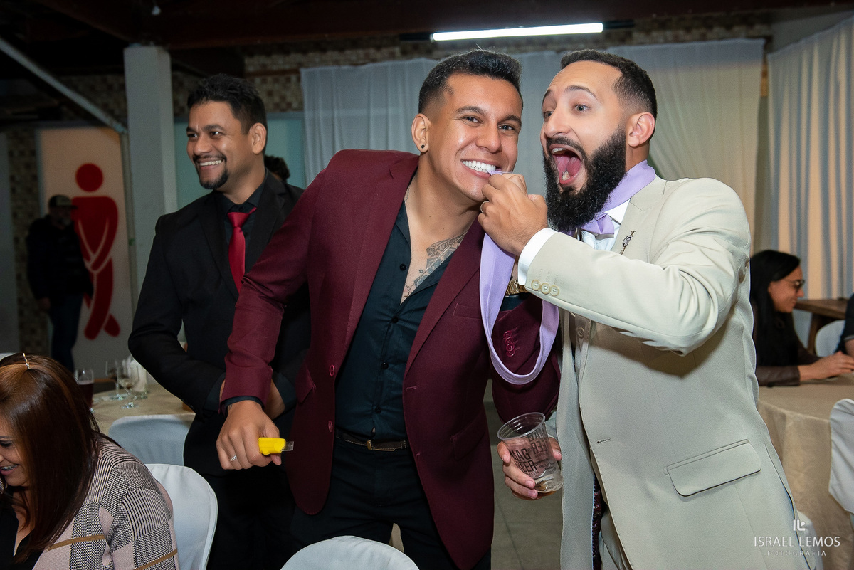 fotos no casal no bolo em itauna