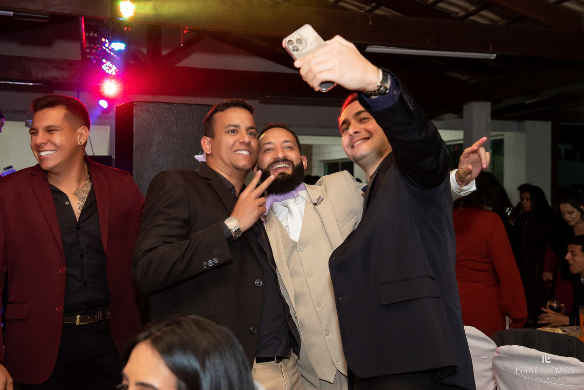 noivos dancam a festa toda em itauna