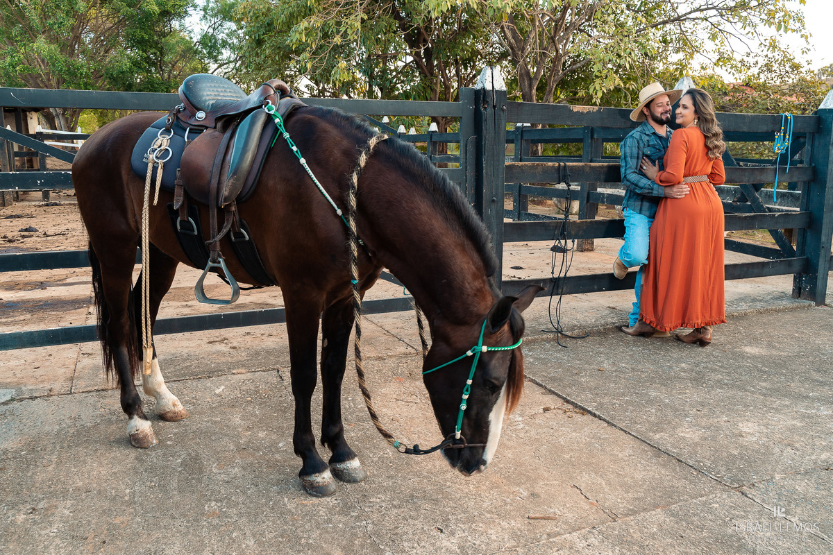 Fotografia de casal com o que tem a cara do casal fotos com cavalos 