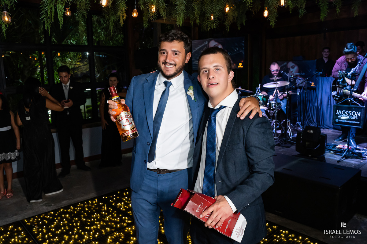 Fotografia de casamento festa no espaco divine em Betim MG