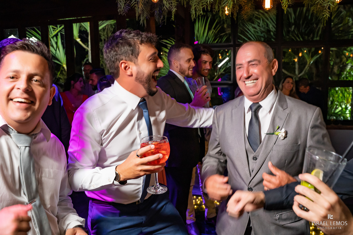 Fotografia de casamento festa no espaco divine em Betim MG