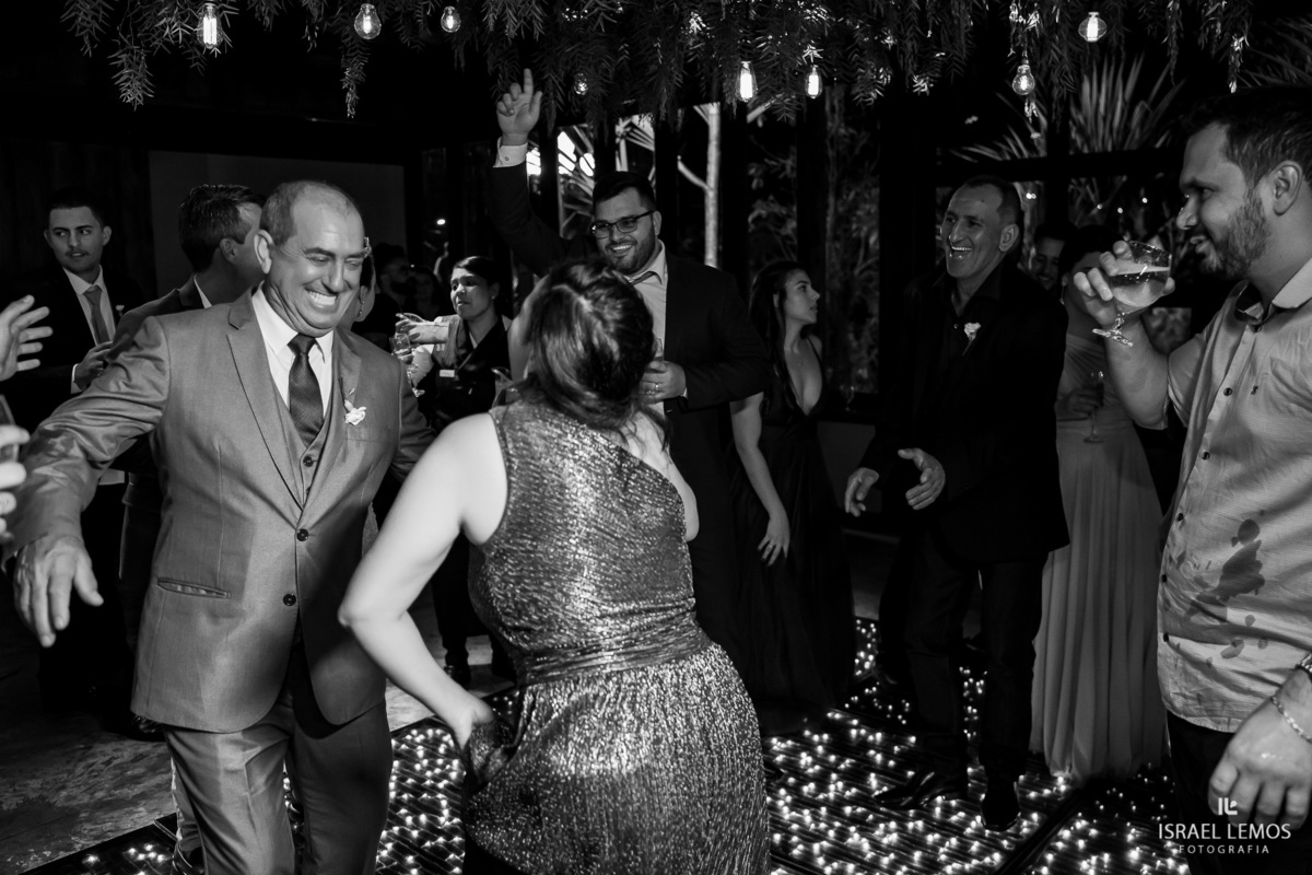 Fotografia de casamento festa no espaco divine em Betim MG