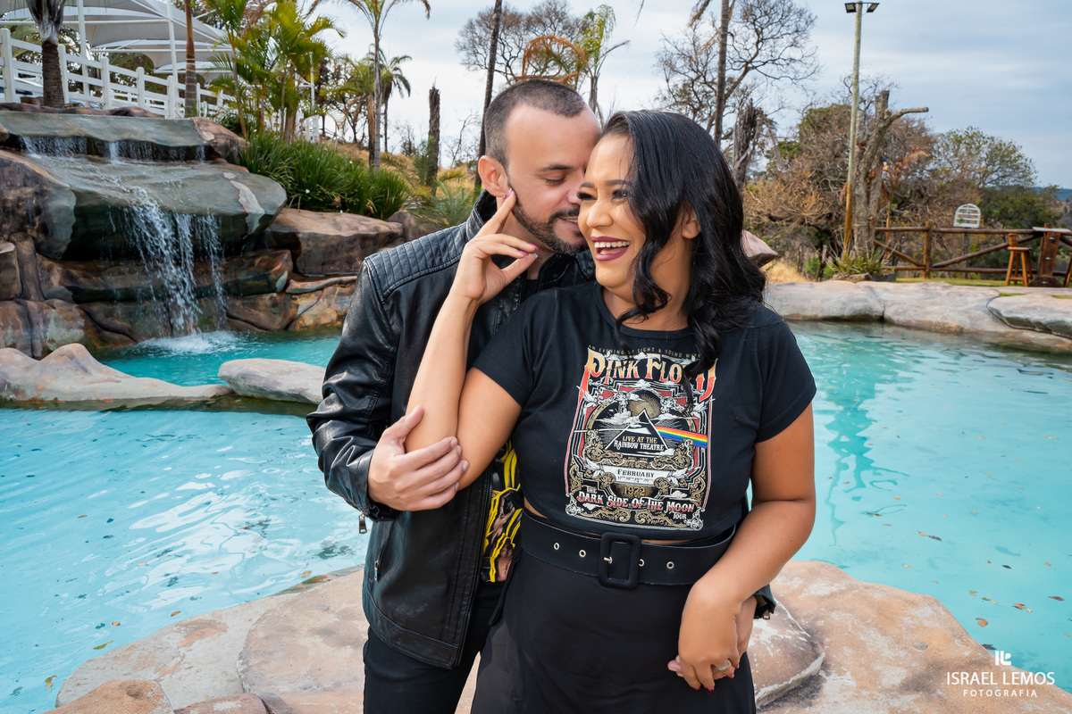 Casal faz ensaio rock and Roll em para de minas e fotografo de para de minas faz fotos lindas 