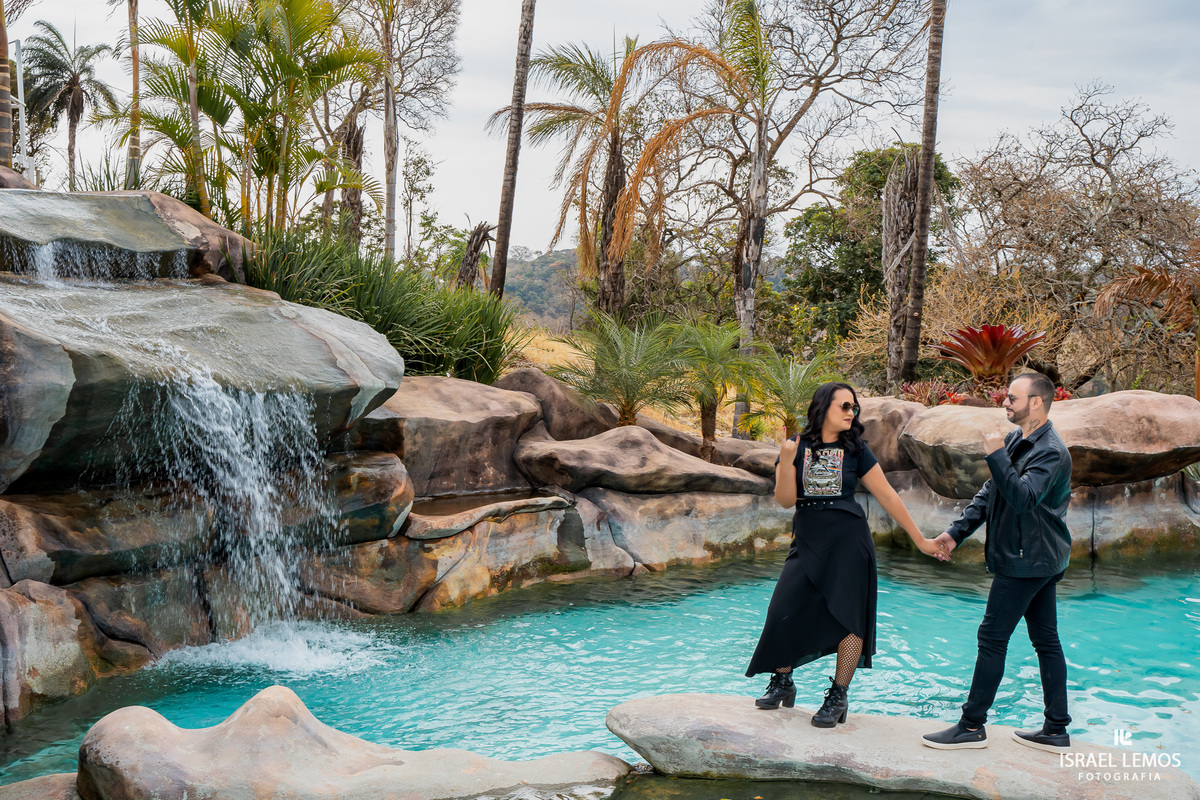 Casal faz ensaio rock and Roll em para de minas e fotografo de para de minas faz fotos lindas 