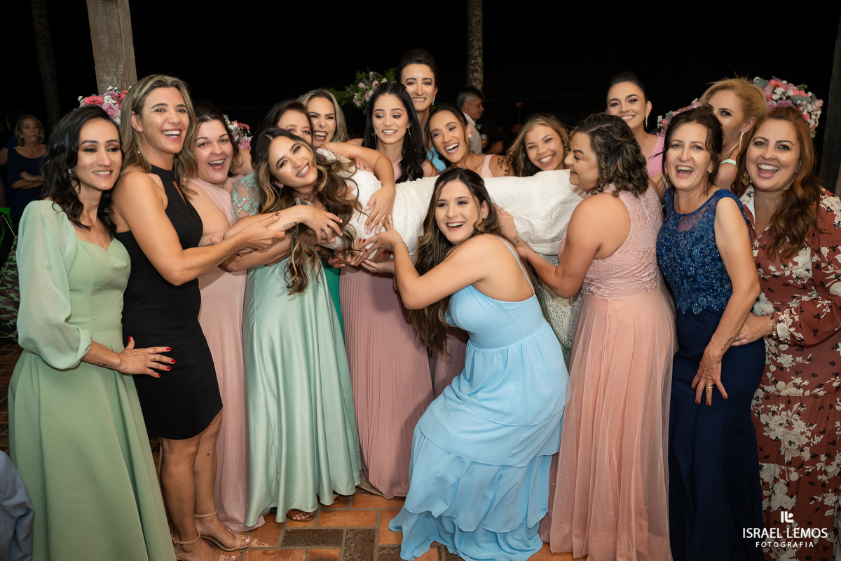 recepção de casamento na fazenda cachoeira em florestal mg