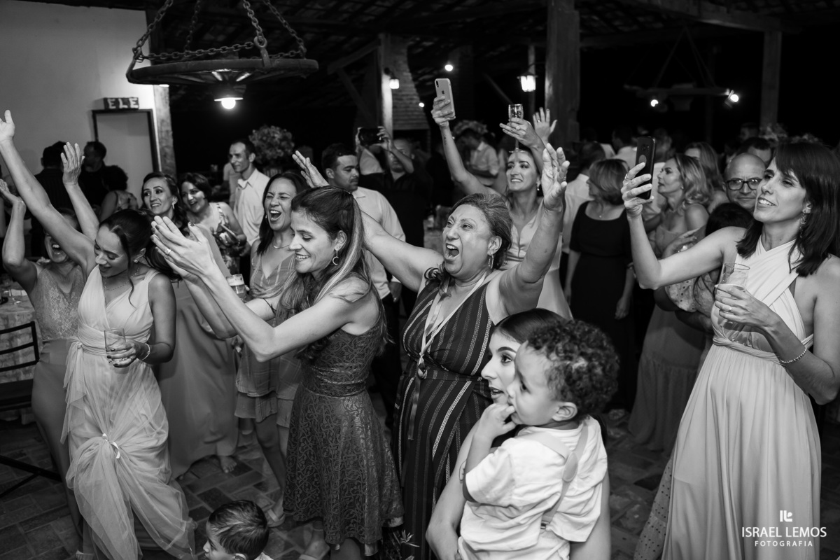 recepção de casamento na fazenda cachoeira em florestal mg