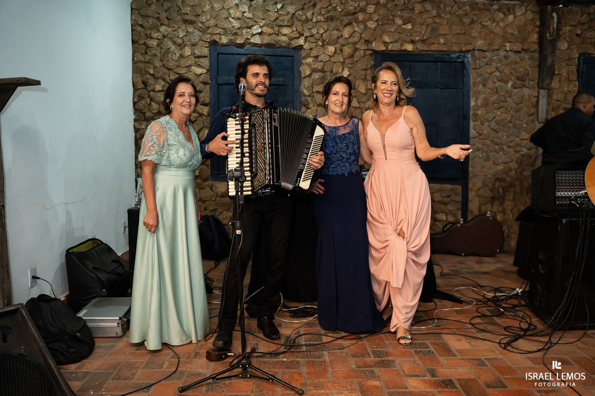 recepção de casamento na fazenda cachoeira em florestal mg