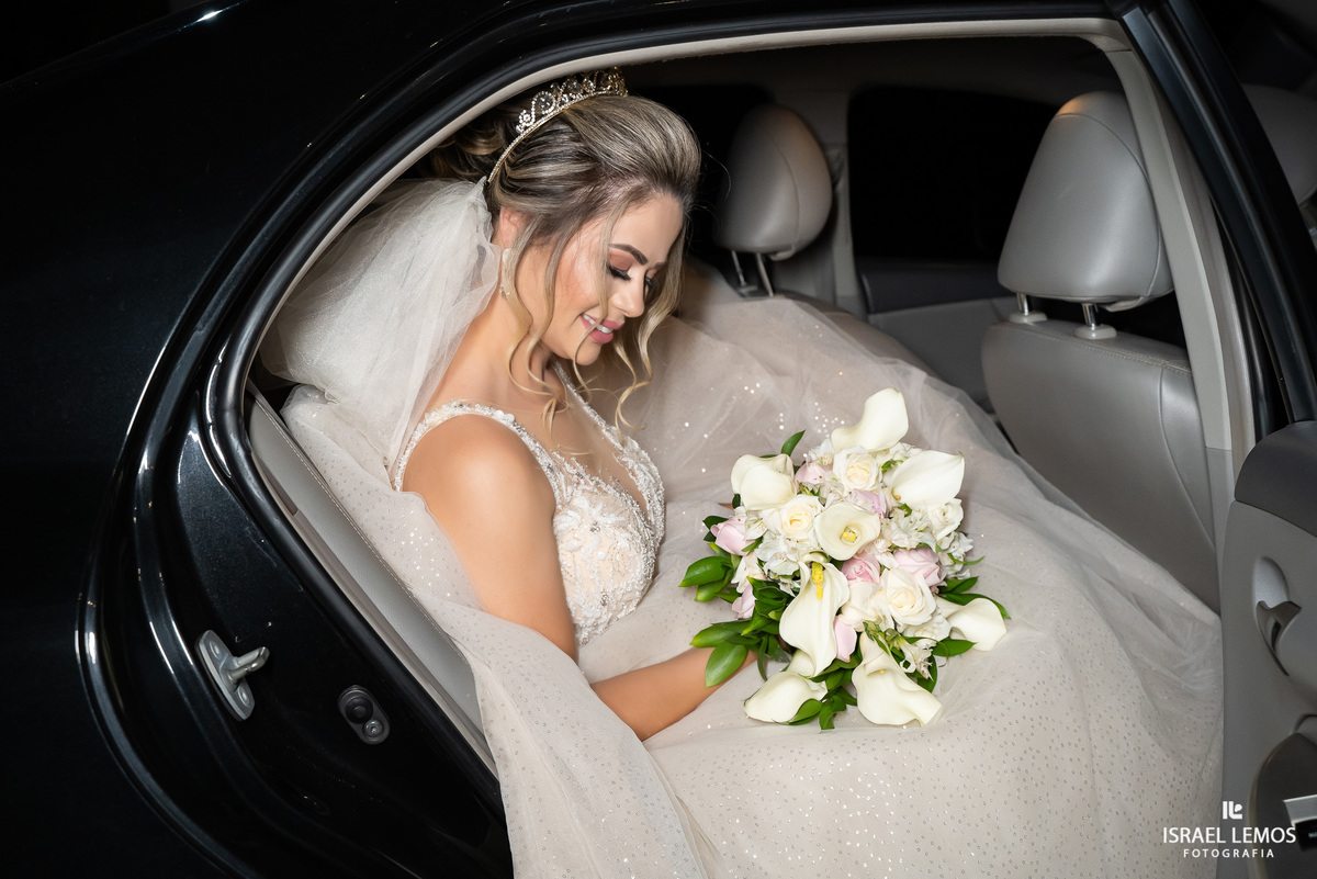Fotografia de casamento na igreja sao Francisco em para de minas pelo fotografo de casamento israel lemos