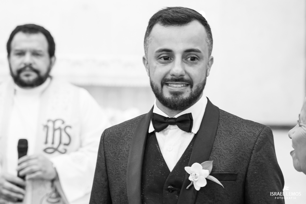 Fotografia de casamento na igreja sao Francisco em para de minas pelo fotografo de casamento israel lemos