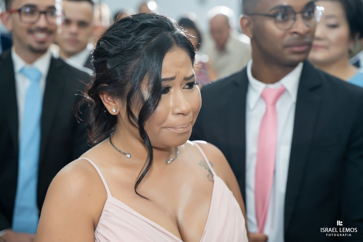 Fotografia de casamento na igreja sao Francisco em para de minas pelo fotografo de casamento israel lemos