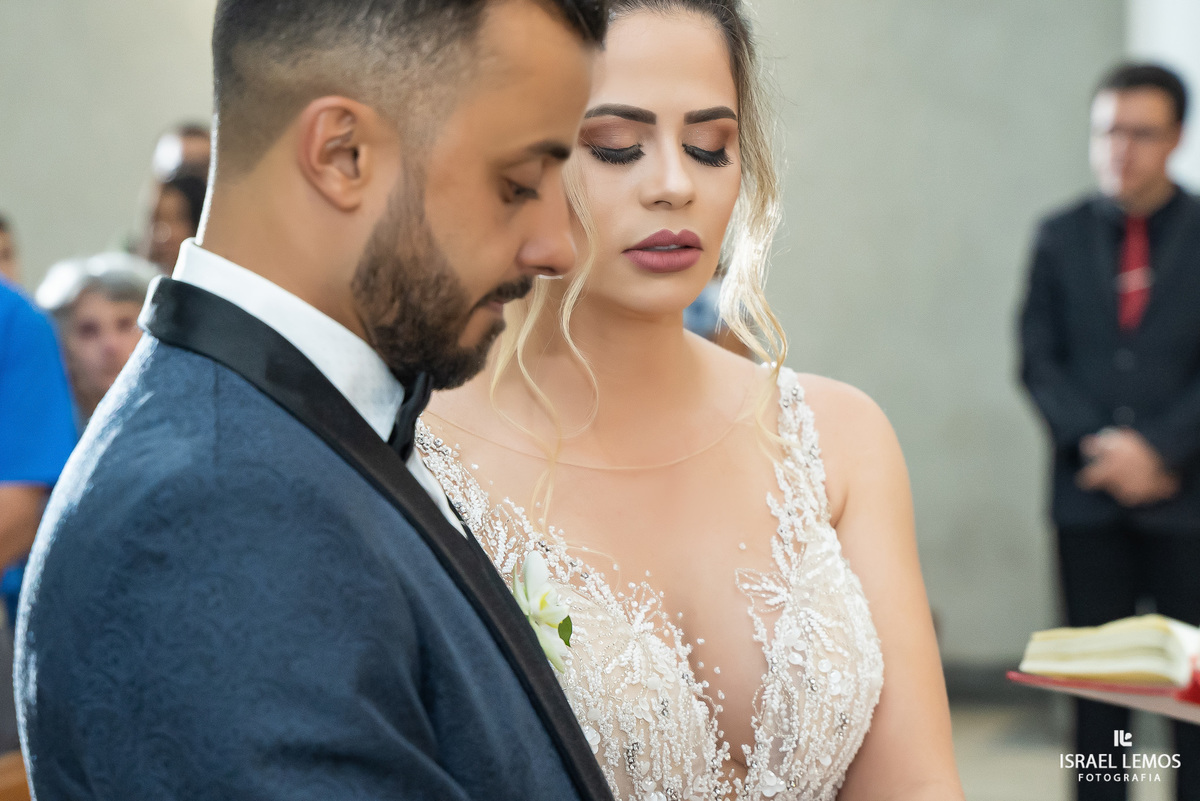 Fotografia de casamento na igreja sao Francisco em para de minas pelo fotografo de casamento israel lemos