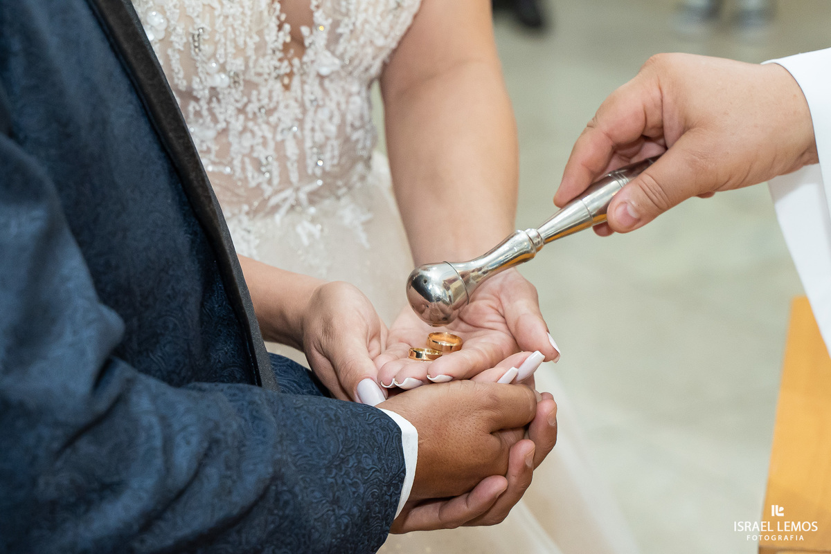 Fotografia de casamento na igreja sao Francisco em para de minas pelo fotografo de casamento israel lemos