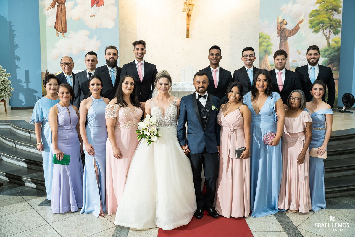 Fotografia de casamento na igreja sao Francisco em para de minas pelo fotografo de casamento israel lemos