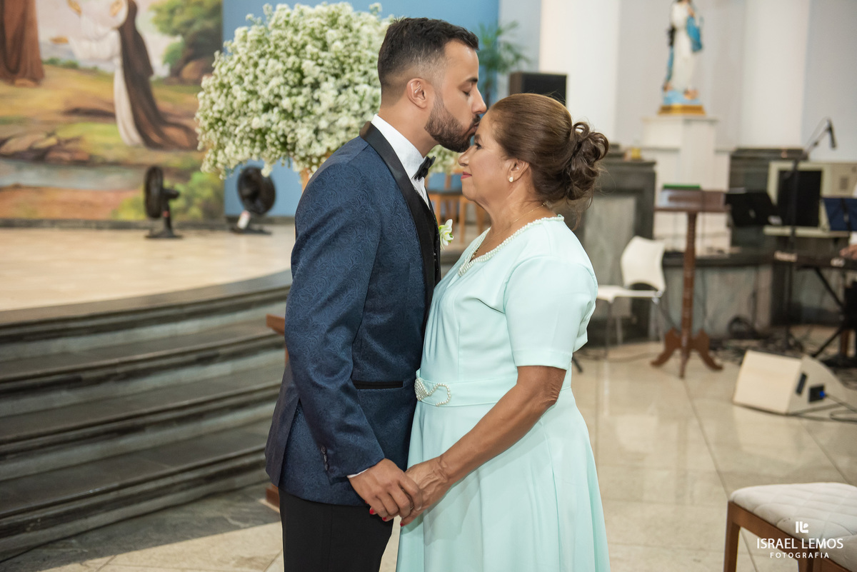 Fotografia de casamento na igreja sao Francisco em para de minas pelo fotografo de casamento israel lemos
