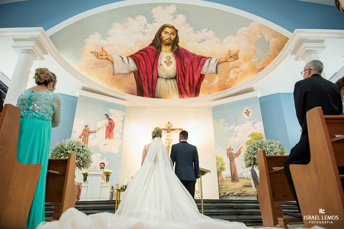 Fotografia de casamento na igreja sao Francisco em para de minas pelo fotografo de casamento israel lemosFotografia de casamento na igreja sao Francisco em para de minas pelo fotografo de casamento israel lemos