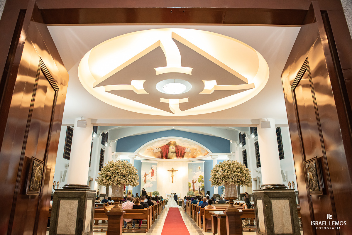 Fotografia de casamento na igreja sao Francisco em para de minas pelo fotografo de casamento israel lemos