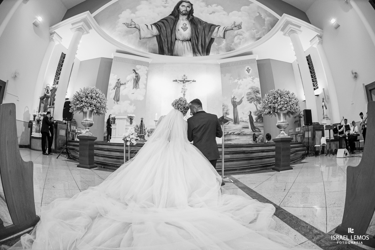 Fotografia de casamento na igreja sao Francisco em para de minas pelo fotografo de casamento israel lemos
