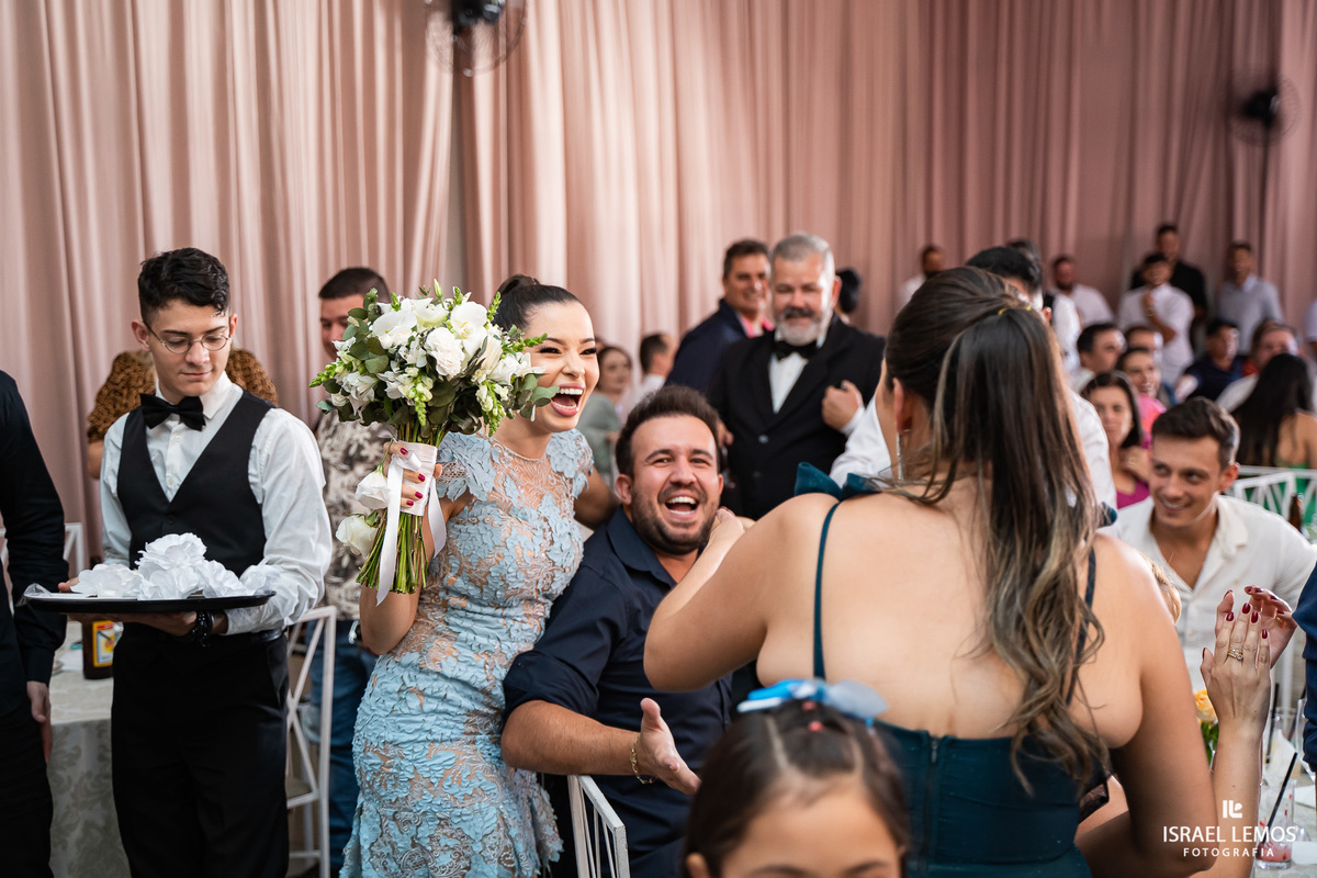 madrinhas desesperadas pelo buque