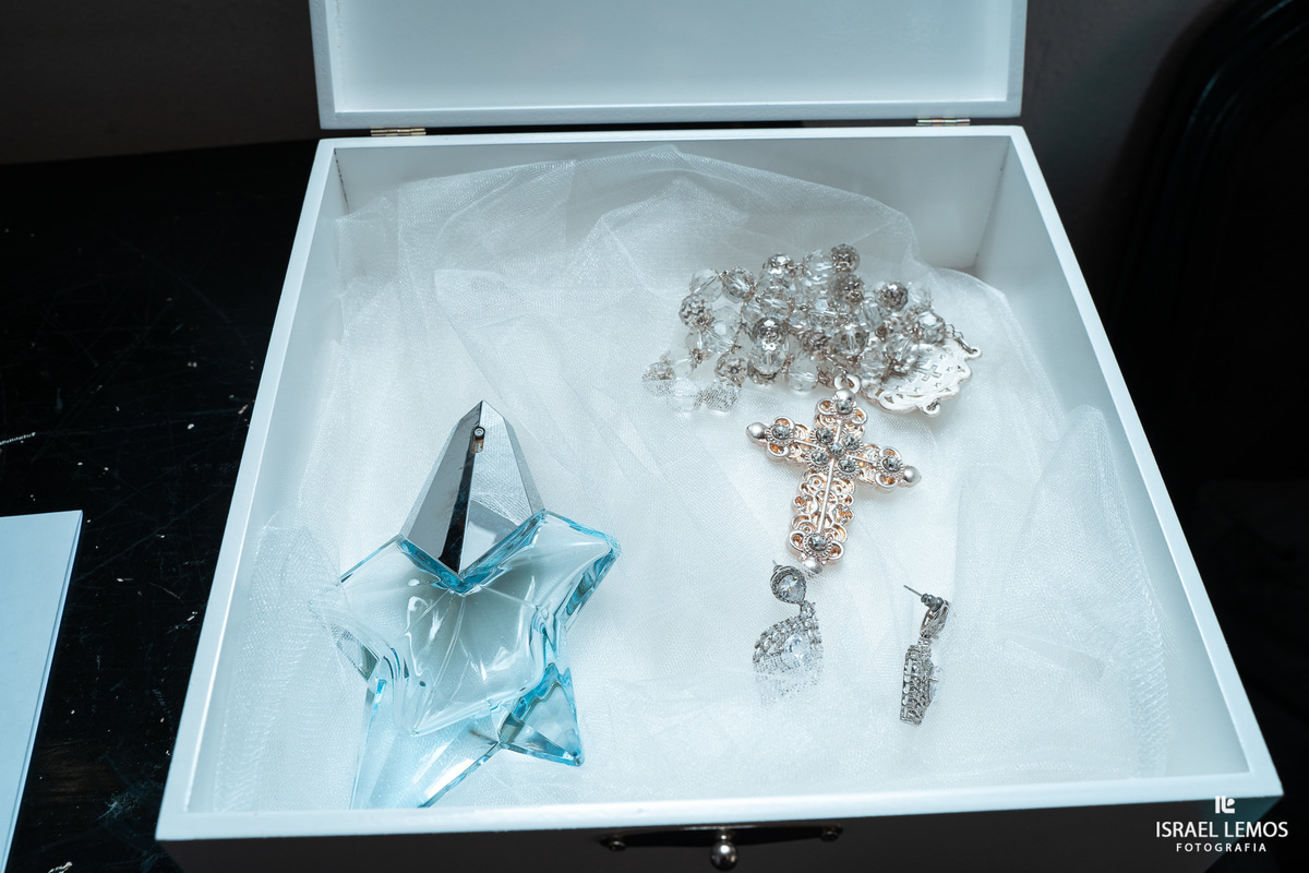 Maquiagem para noivas e madrinhas na cidade de pitangui 