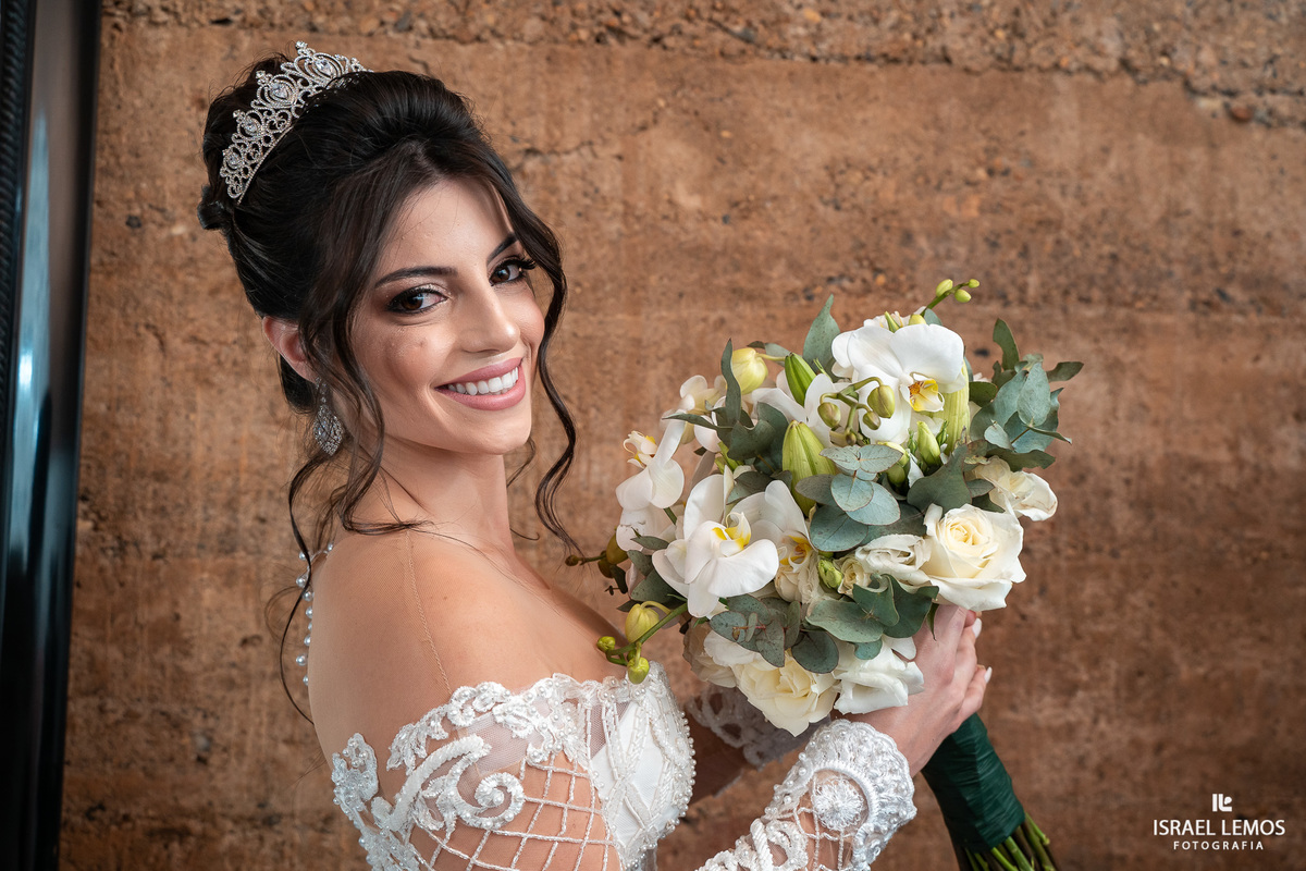 Maquiagem para noivas e madrinhas na cidade de pitangui 