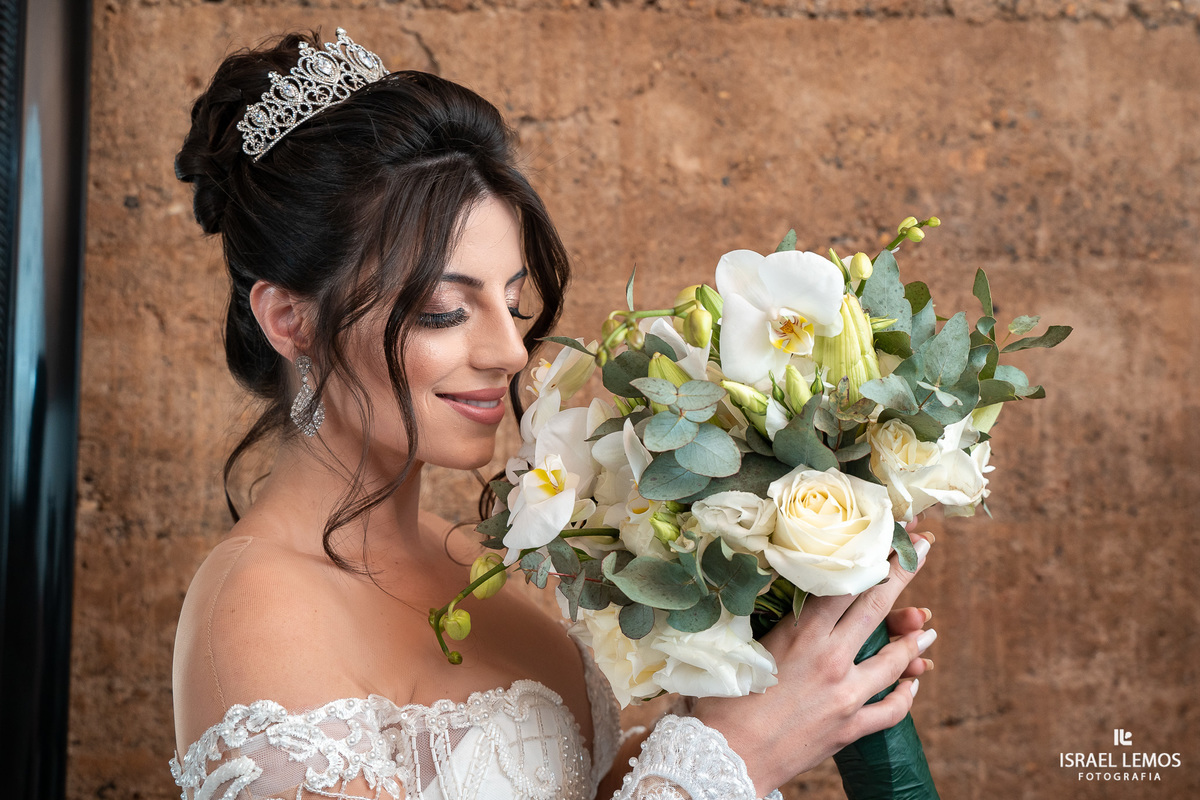 Maquiagem para noivas e madrinhas na cidade de pitangui 