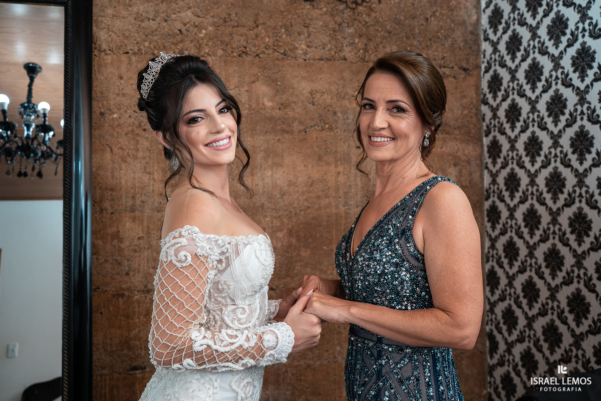 Maquiagem para noivas e madrinhas na cidade de pitangui 