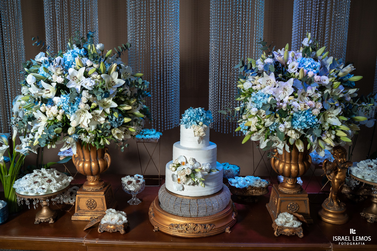 bolo de casamento lindo com belas fotos do fotografo Israel Lemos 