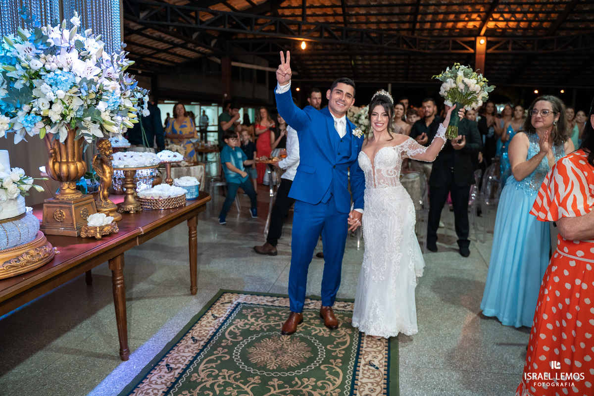 bolo de casamento lindo com belas fotos do fotografo Israel Lemos 