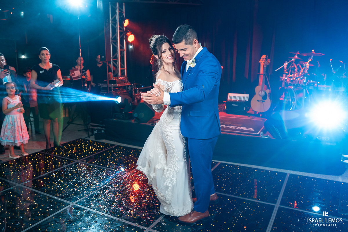 valsa do casal  com belas fotos do fotografo Israel Lemos 