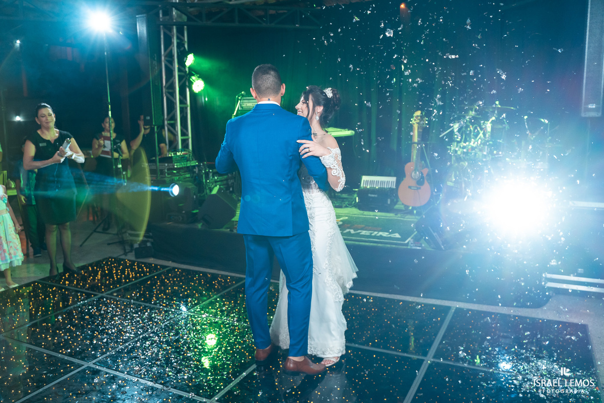 valsa do casal  com belas fotos do fotografo Israel Lemos 