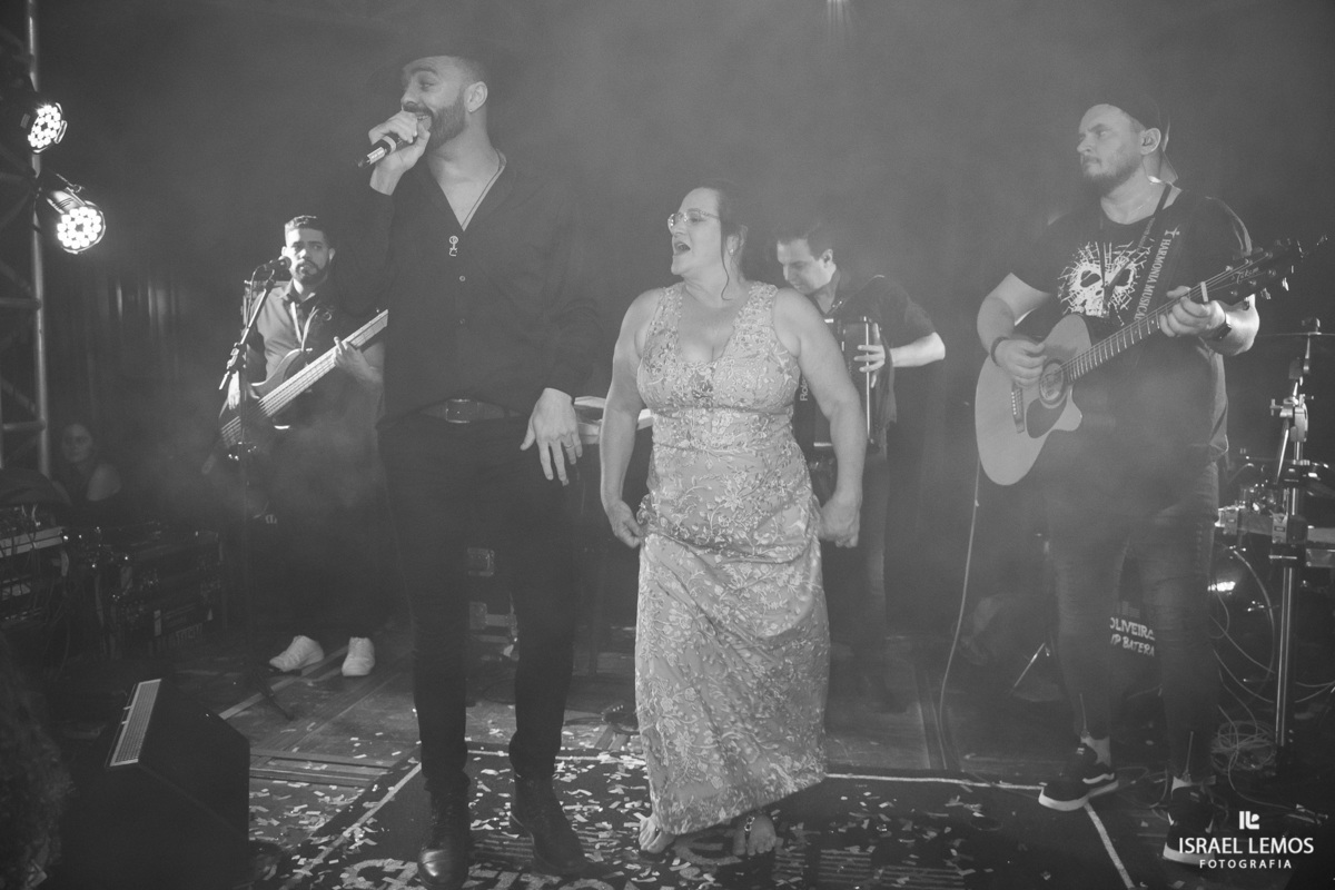 Festa de casamento na cidade de pitangui foi tudo lindo com fotos oficiais de Israel Lemos fotografo