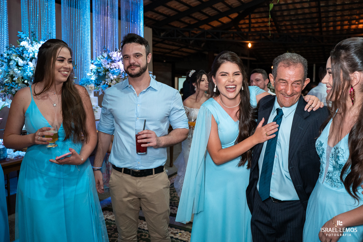Festa de casamento na cidade de pitangui foi tudo lindo com fotos oficiais de Israel Lemos fotografo
