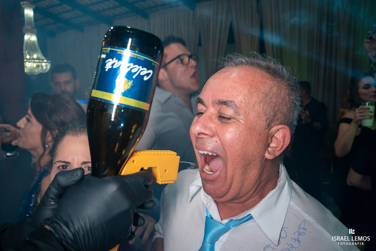Festa de casamento na cidade de pitangui foi tudo lindo com fotos oficiais de Israel Lemos fotografo