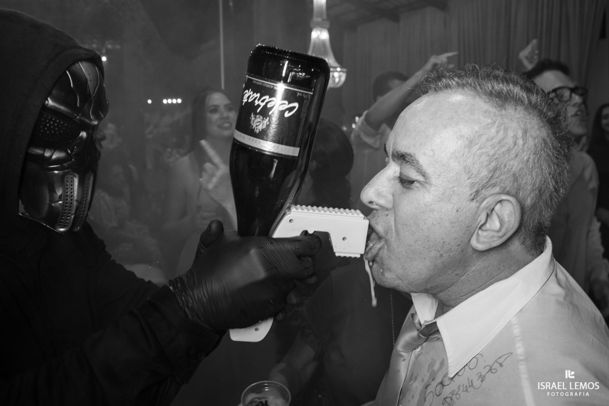 Festa de casamento na cidade de pitangui foi tudo lindo com fotos oficiais de Israel Lemos fotografo