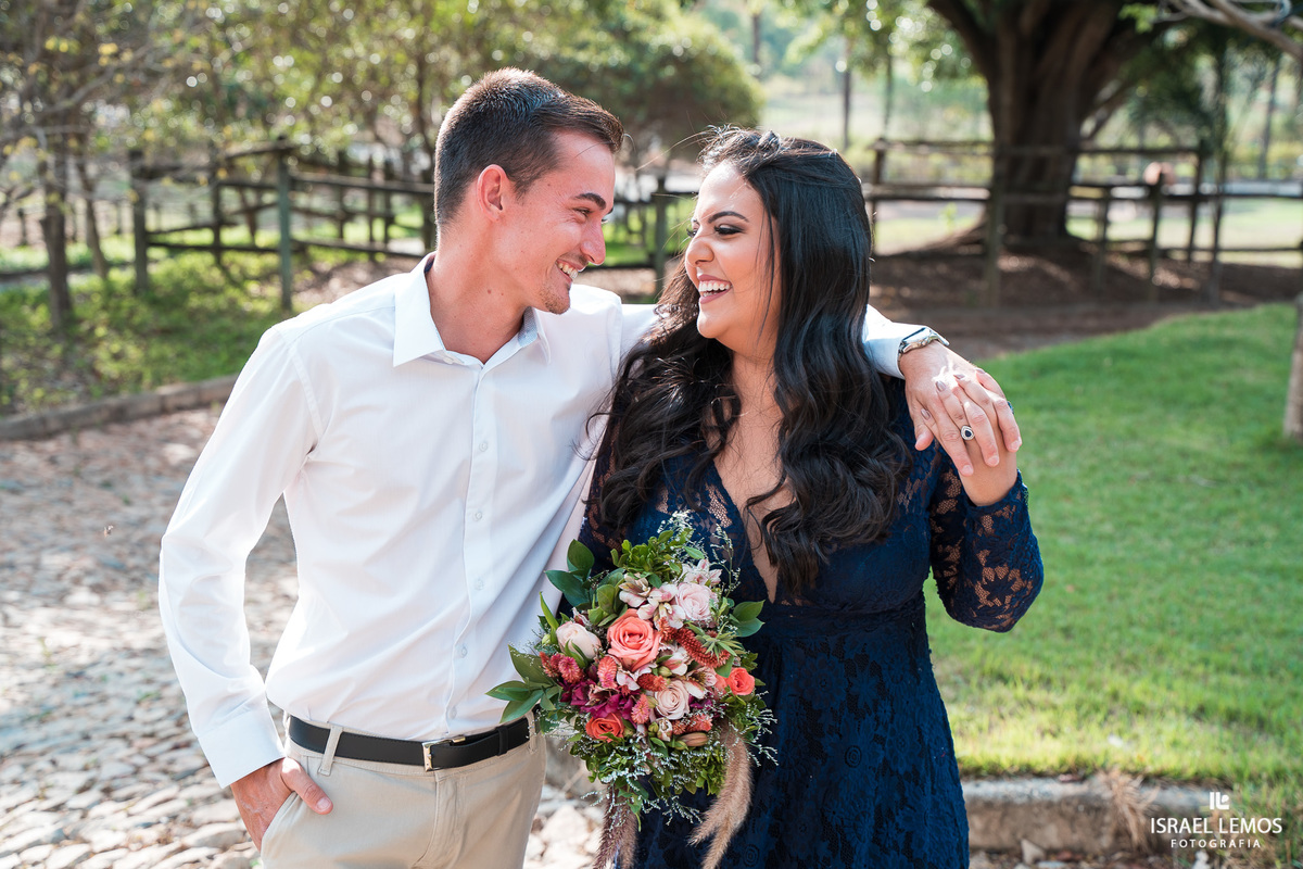 Fotografia de pre casamento em para de minas pelo melhor fotografo Israel Lemos de Para de minas