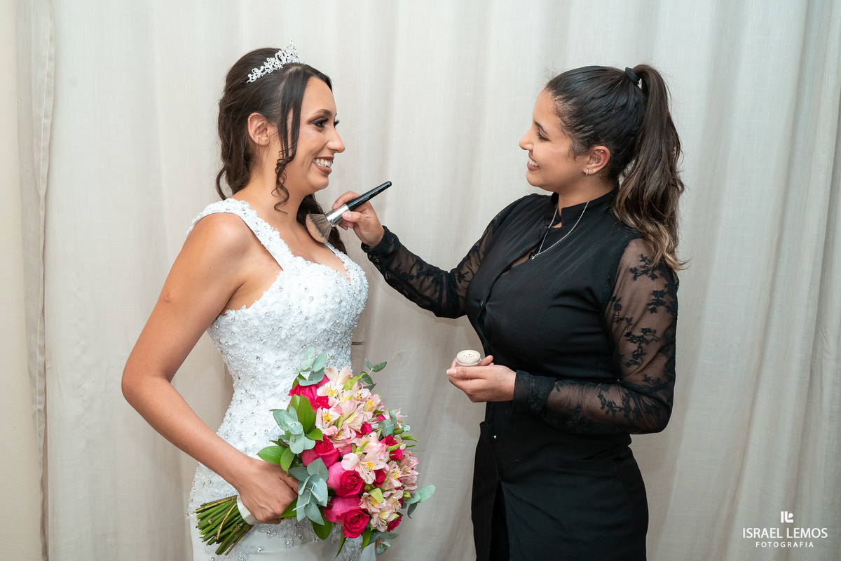 Maquiagem de noiva em Para de minas 