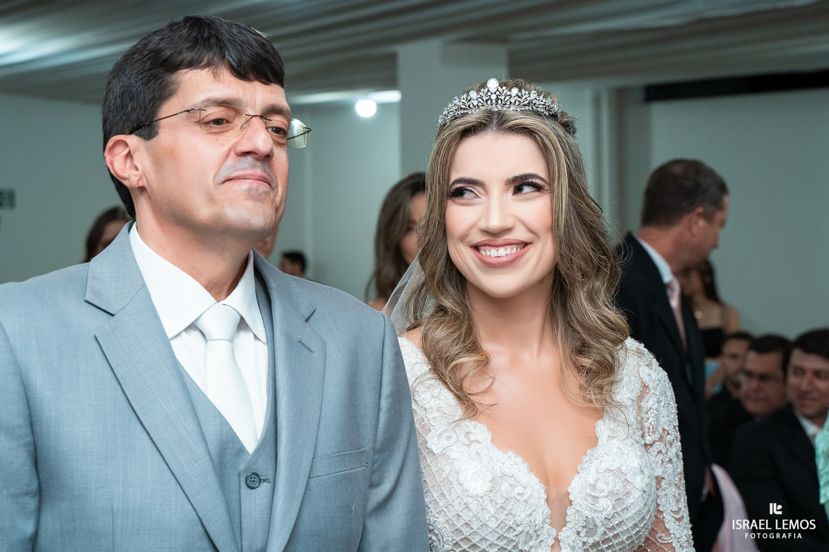 cerimonia de casamento de Suellen e Sergio o  casamento pelo fotografo de casamento de pitangui Israel Lemos fotografia