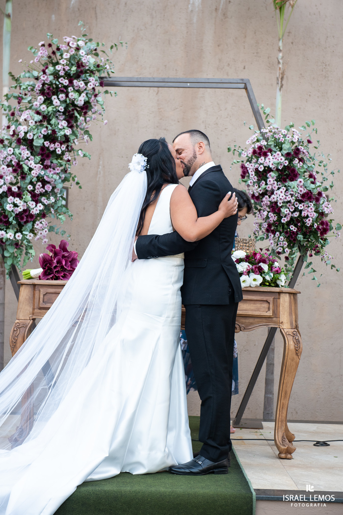 Fotografo de casamento em Para ide minas no espaco Golden com festa