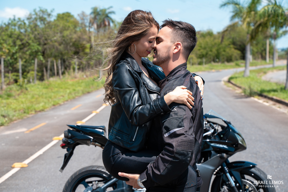 Ensaio fotografico de moto Cb 600 em belo horizonte com o fotografo de casamento região Israel lemos fotogafia