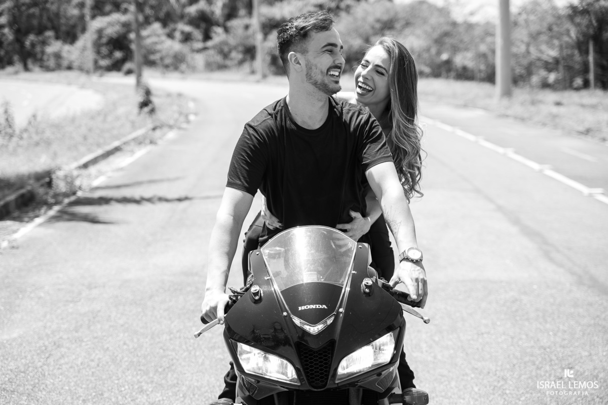 Ensaio fotografico de moto Cb 600 em belo horizonte com o fotografo de casamento região Belo Horizonte  Israel lemos fotogafia