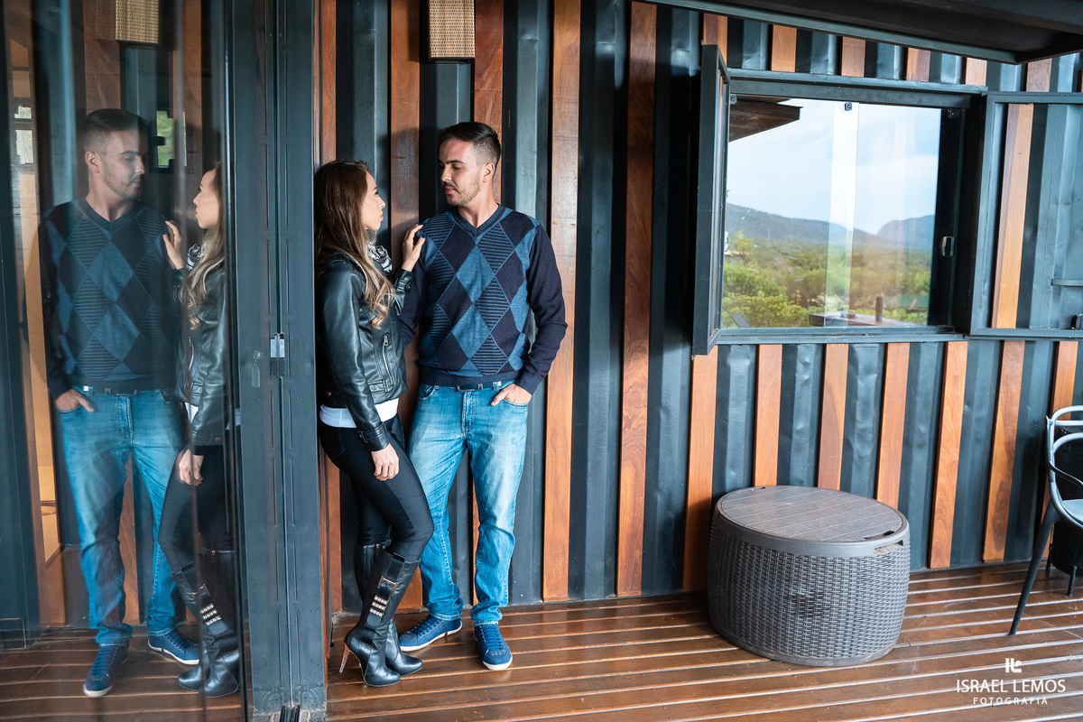 O dia estava lindo e o resultado foi esse... um ensaio romântico, estiloso e divertido, do jeitinho deles!O dia estava lindo e o resultado foi esse... um ensaio romântico, estiloso e divertido, do jeitinho deles!O dia estava lindo e o resultado foi esse..