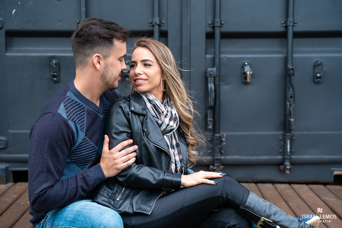 O dia estava lindo e o resultado foi esse... um ensaio romântico, estiloso e divertido, do jeitinho deles!