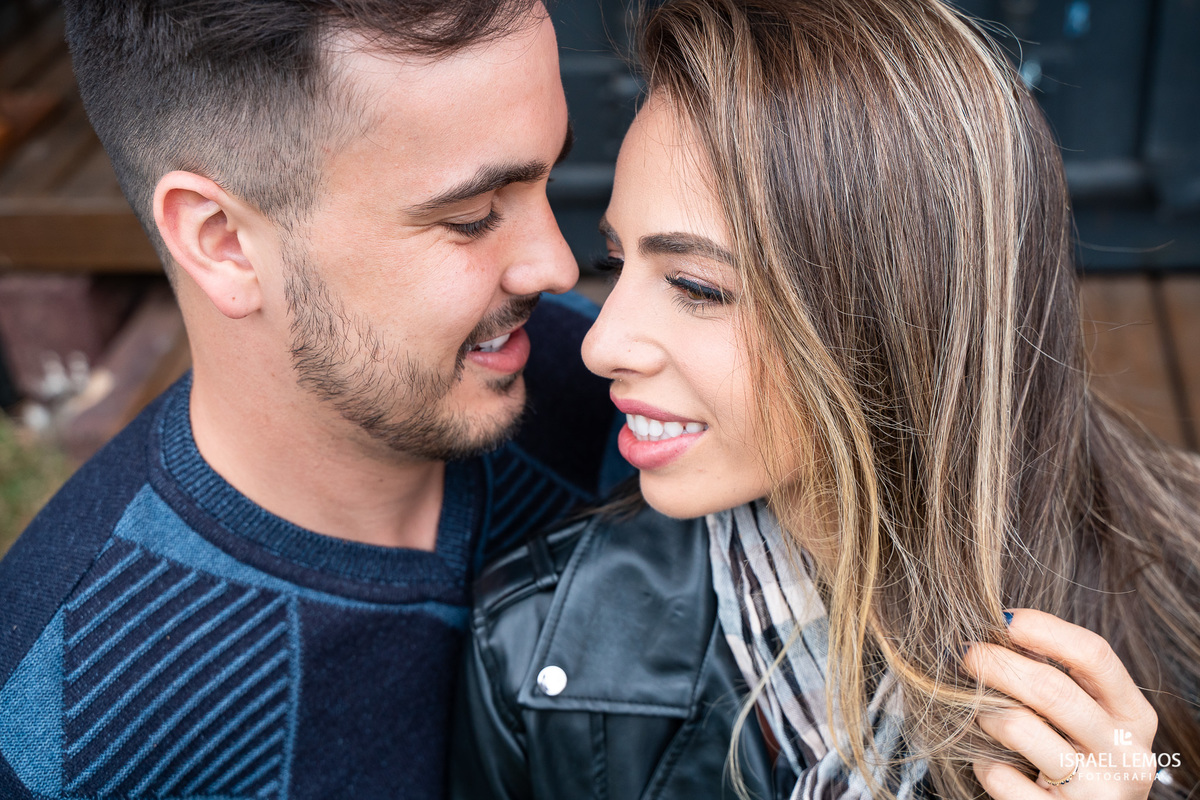 O dia estava lindo e o resultado foi esse... um ensaio romântico, estiloso e divertido, do jeitinho deles!