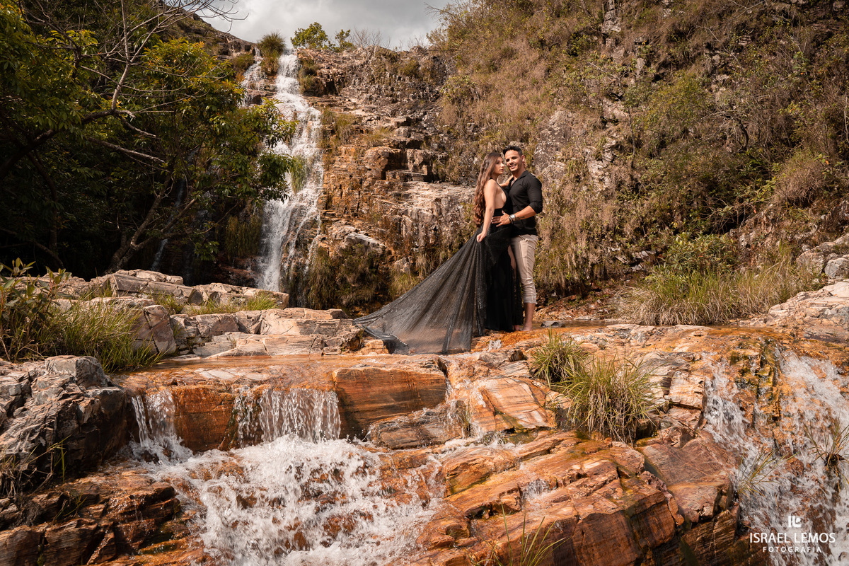 Fotografo de capitólio Israel Lemos faz um ensaio lindo na lagoa azul em capitolio